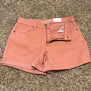 NWT Universal Thread | Smooth & Sculpt